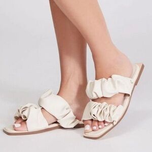 🆕 CIRCUS By Sam Edelman Iggy Slide Sandals Flats Ivory NWT Women’s size 6